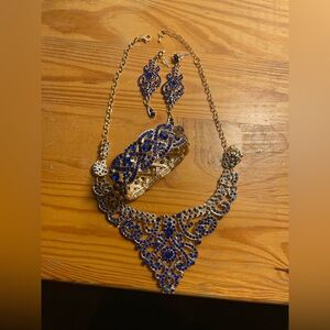 Wedding jewelry set with rhinestones - necklace, bracelet and drop earrings